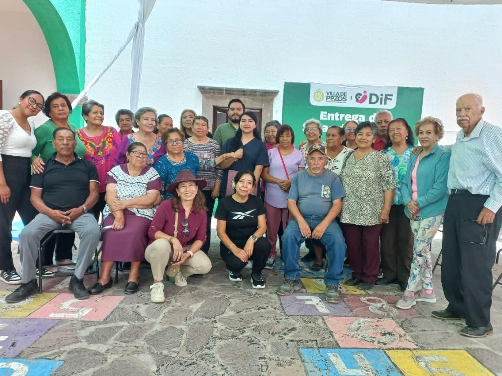 ADULTOS MAYORES RECIBEN INFORMACIÓN SOBRE SEGURIDAD EN VILLA DE POZOS