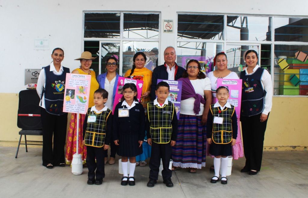 Conmemoran a la mujer indígena y promueven el respeto a los derechos de la niñez en escuelas municipales