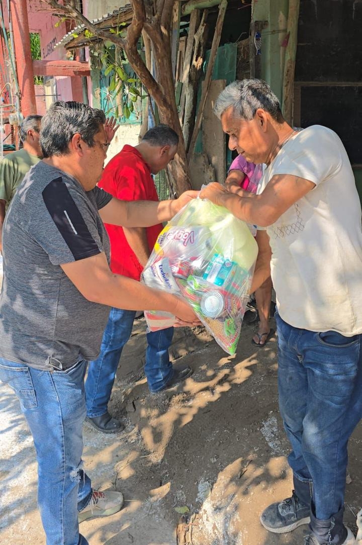 CONTINÚA LA ENTREGA DE APOYOS DIRECTOS A FAMILIAS AFECTADAS EN LA&nbsp;HUASTECA