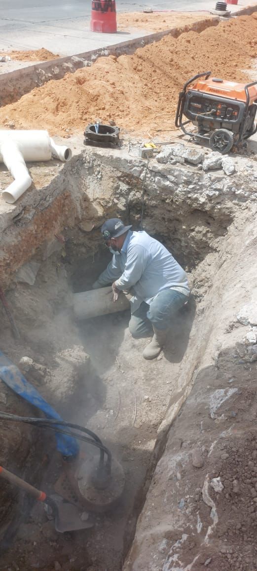 INTERAPAS restablece suministro de agua en Privadas de la colonia Alborada de&nbsp;Tequisquiapan