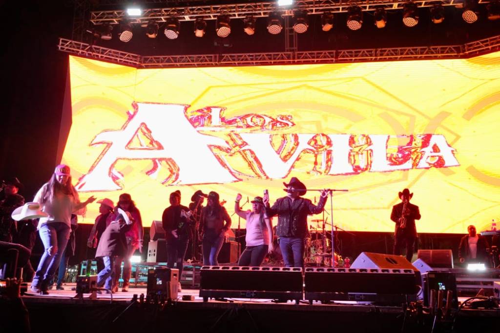 Los Ávila pusieron a zapatear la FEREPO 2025