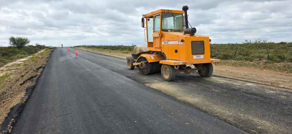 AVANZA REHABILITACIÓN DE CAMINO EN VILLA DE&nbsp;RAMOS