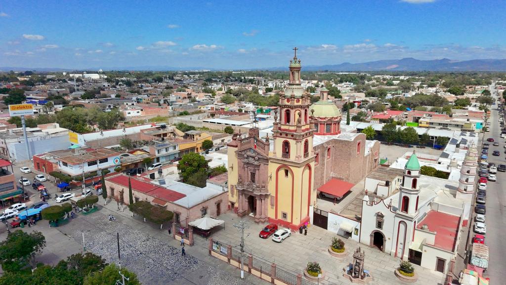 ALCALDE JUAN MANUEL NAVARRO MUÑIZ RECONOCE A CIUDADANOS DISTINGUIDOS EN ANIVERSARIO DE LA FUNDACIÓN DE&nbsp;SOLEDAD