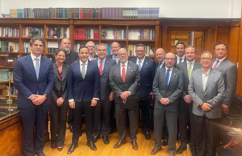 El diputado Juan Carlos Valladares respalda el diálogo entre la Suprema Corte y el sector empresarial para fortalecer la certeza jurídica en&nbsp;México