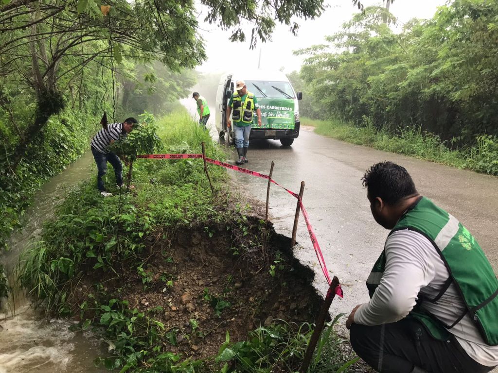 GOBIERNO DEL ESTADO ATIENDE DAÑOS EN CARRETERAS DE LA&nbsp;HUASTECA