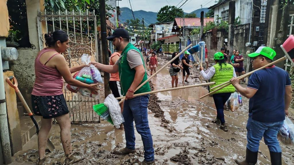 GOBIERNO ESTATAL INICIA TAREAS DE DESINFECCIÓN EN CALLES DE&nbsp;TAMAZUNCHALE