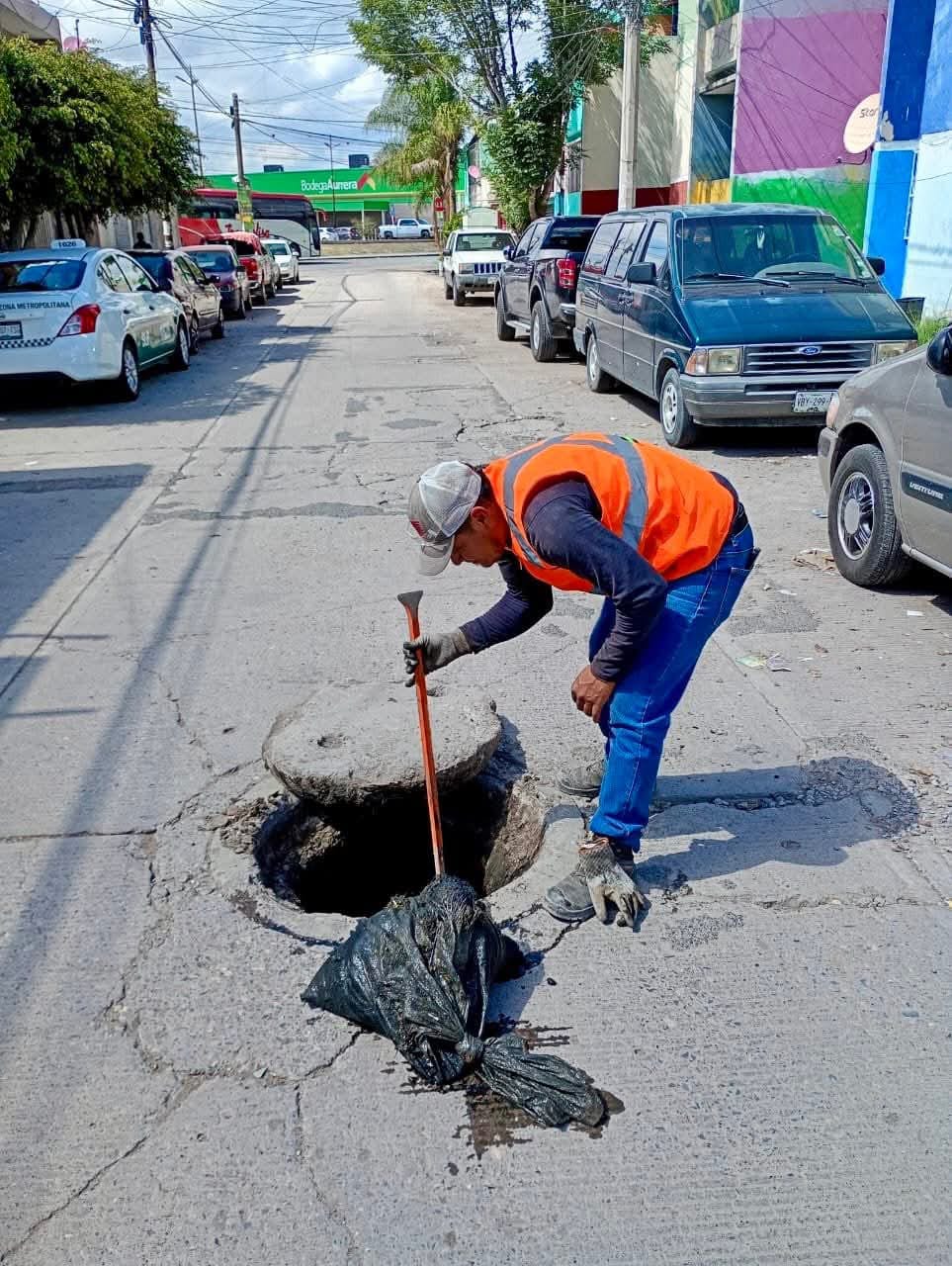 VILLA DE POZOS REFUERZA LABORES DE DESAZOLVE EN VIALIDADES