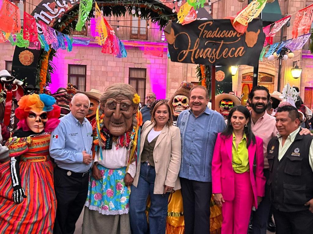 XANTOLO ILUMINA LA CAPITAL CON UNA CELEBRACIÓN SIN&nbsp;LÍMITES