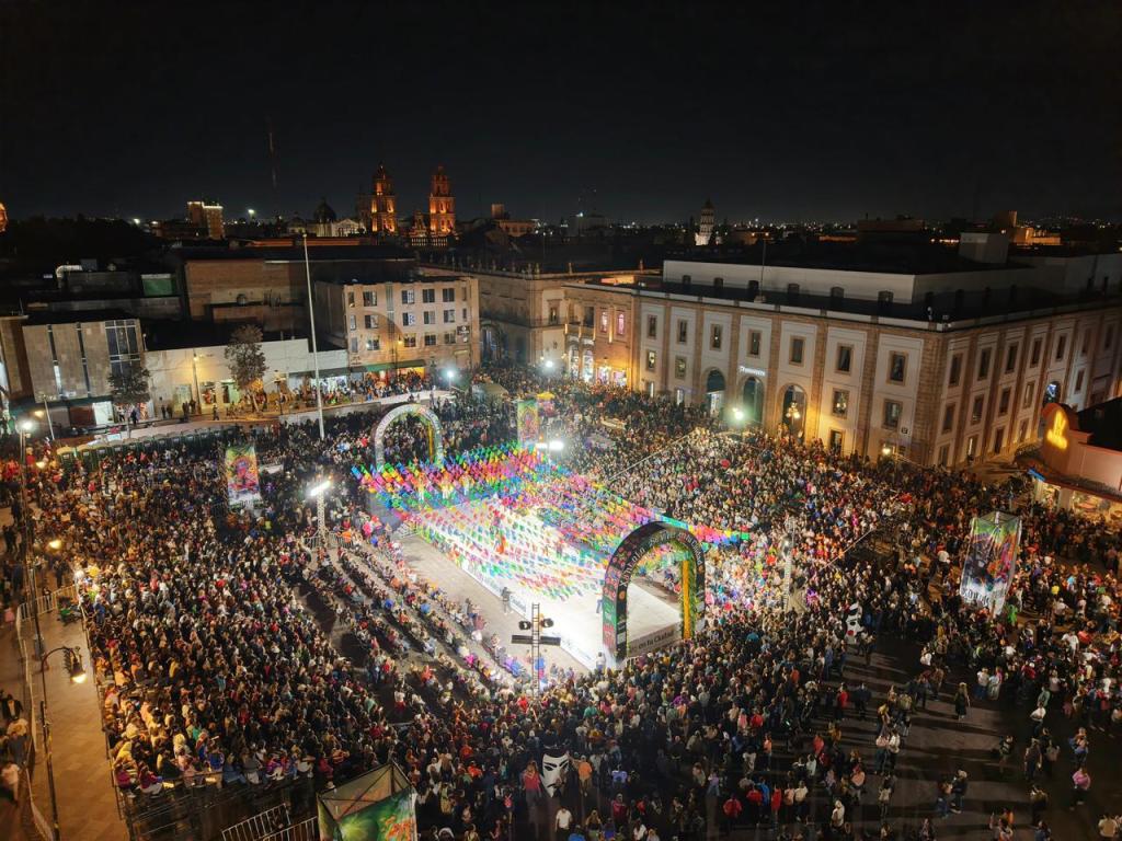 ESPECTACULAR DESFILE DE XANTOLO 2025 EN LA CAPITAL DEL&nbsp;ESTADO