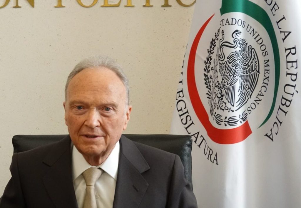 ALEJADRO HERTZ MANERO PRESENTA SU RENUNCIA ANTE LA&nbsp;FGR.