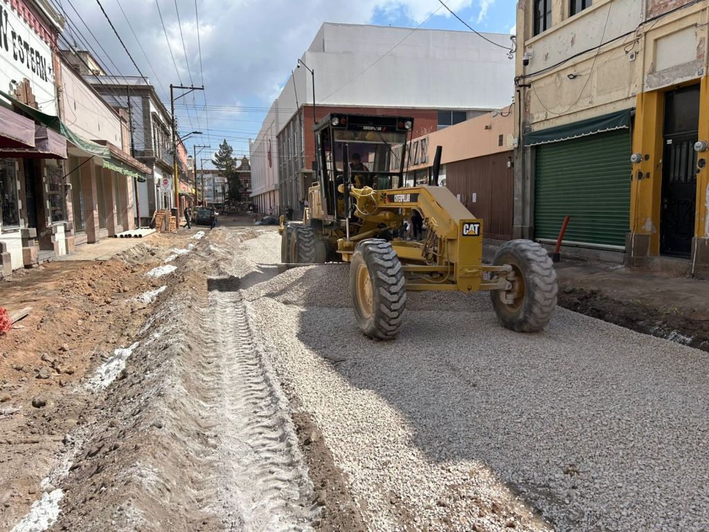 El Gobierno de la Capital avanza en Julián de los Reyes con labores que preparan el terreno para su próxima&nbsp;pavimentación