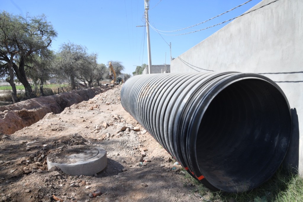 COLECTORES PLUVIALES EN PRIVADAS DE LA HACIENDA Y SAN JORGE EN SOLEDAD, CASI LISTOS PARA ENTREGARSE