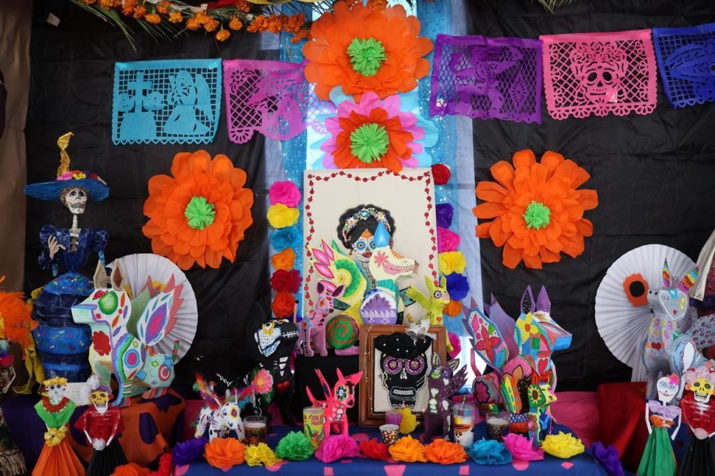 Concluye con éxito el Taller de Alebrijes para personas adultas&nbsp;mayores