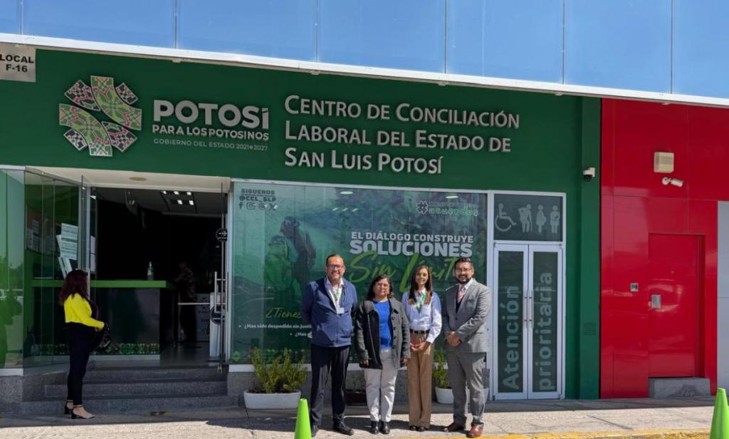 ESTUDIANTES DE DERECHO BRINDAN ORIENTACIÓN&nbsp;LABORAL