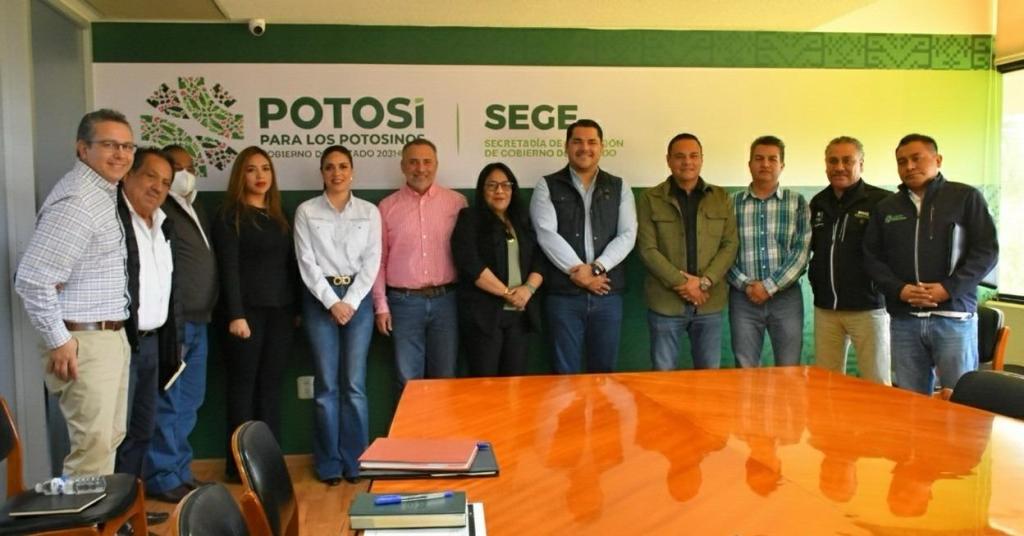 AVANZA COORDINACIÓN ENTRE GOBIERNO ESTATAL Y FEDERAL PARA REHABILITAR&nbsp;ESCUELAS