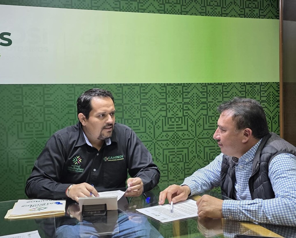 AVANZA MEJORAMIENTO DE CAMINOS EN&nbsp;MOCTEZUMA