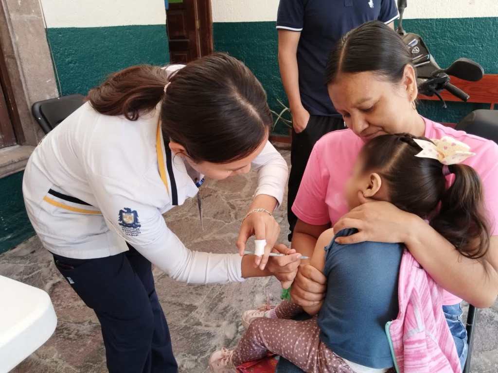 REFUERZAN SALUD PÚBLICA CON CAMPAÑA DE VACUNACIÓN EN VILLA DE&nbsp;POZOS