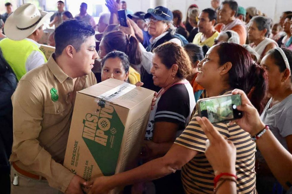 GOBIERNO ESTATAL LLEVA MÁS APOYO ALIMENTARIO A LA&nbsp;HUASTECA