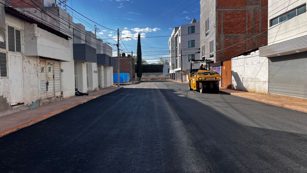 Avanza la modernización integral de la calle León Flores en la colonia Burócratas del&nbsp;Estado