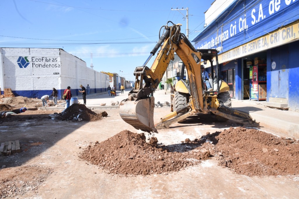 PAVIMENTACIÓN CON CONCRETO HIDRÁULICO TRANSFORMA LA AVENIDA CAMINO AL EJIDO LA LIBERTAD EN&nbsp;SOLEDAD