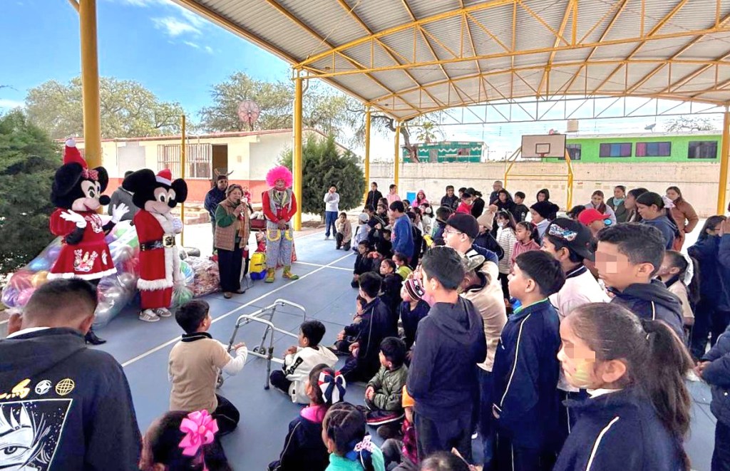 LA ALEGRÍA DE LA NAVIDAD LLEGA HASTA LAS COMUNIDADES SOLEDENSES A TRAVÉS DE POSADAS DEL DIF&nbsp;MUNICIPAL