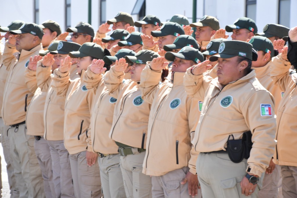 JUAN MANUEL NAVARRO MUÑIZ RECONOCE A LA GUARDIA CIVIL MUNICIPAL EN EL DÍA DEL&nbsp;POLICÍA