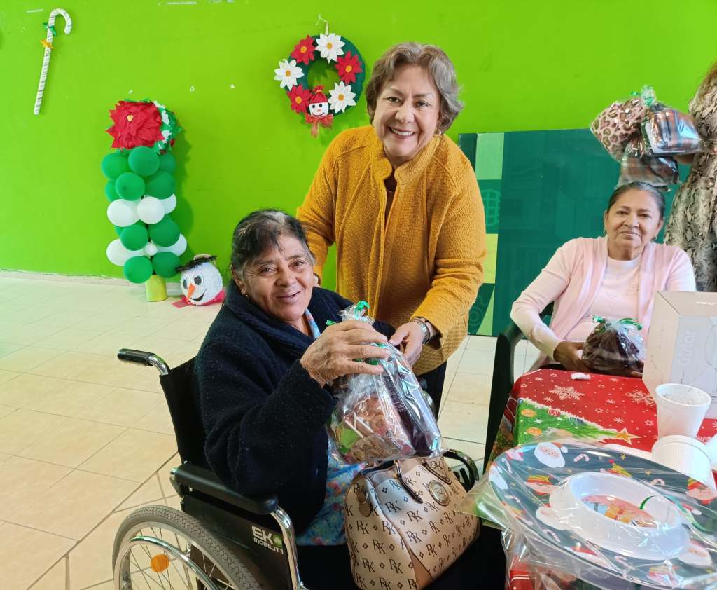 CENTROS COMUNITARIOS DE SOLEDAD CONVIVEN Y MUESTRAN RESULTADOS DE&nbsp;TALLERES