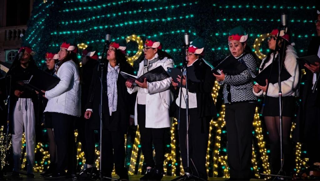 CORO VUELA ALTO SE PRESENTA CON GRAN ÉXITO EN PLAZA&nbsp;FUNDADORES