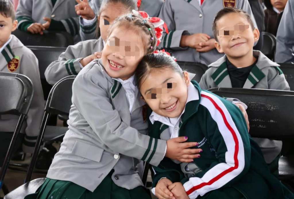 EN ORDEN Y CON RECOMENDACIONES POR FRÍO, REGRESAN A CLASES MÁS DE 56 MIL ESTUDIANTES EN&nbsp;SOLEDAD