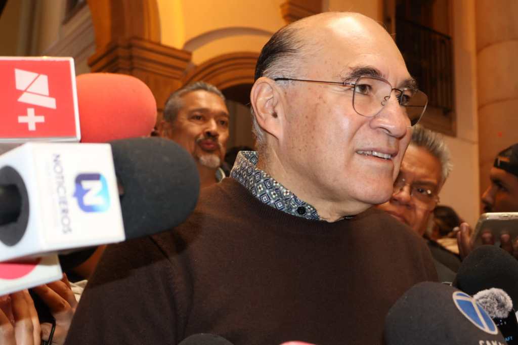 «LA POLICIA MUNICIPAL ES UNA DE LAS MEJORES DE LAS MAS CAPACITADAS Y MEJORES PAGADAS» ALCALDE ENRIQUE&nbsp;GALINDO.