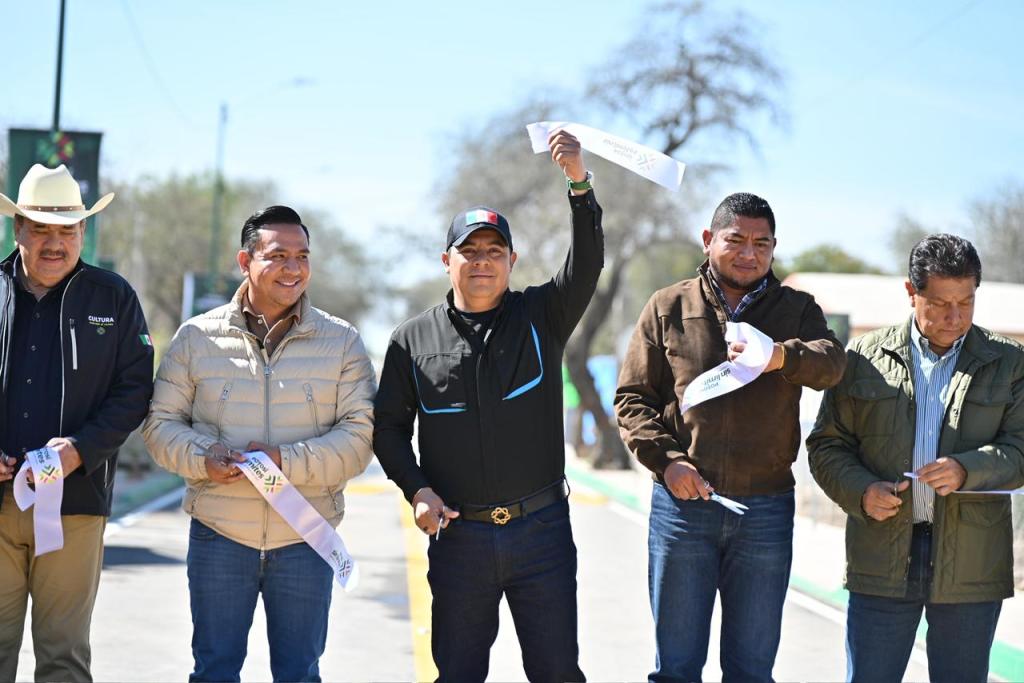 RICARDO GALLARDO IMPULSA PAVIMENTACIONES EN VILLA DE&nbsp;REYES