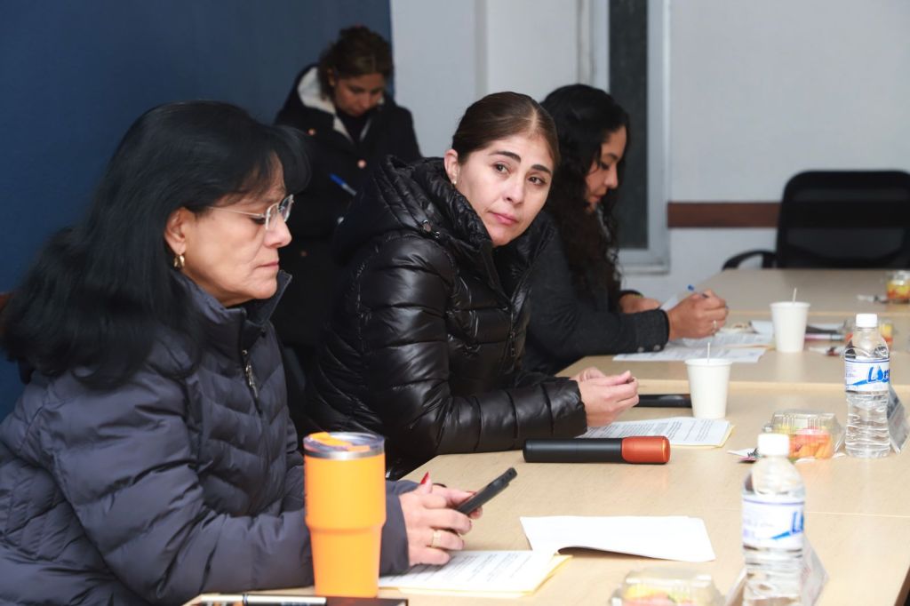 Aprueba Comisión de Atención de las Mujeres convocatoria 2026 para el Premio Municipal “Alma Irene Nava Bello”