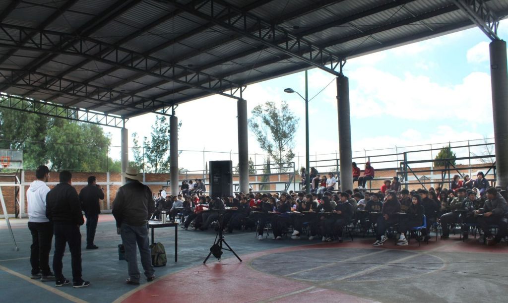 Acciones preventivas en escuelas municipales con alianza entre Gobierno Capitalino y AA