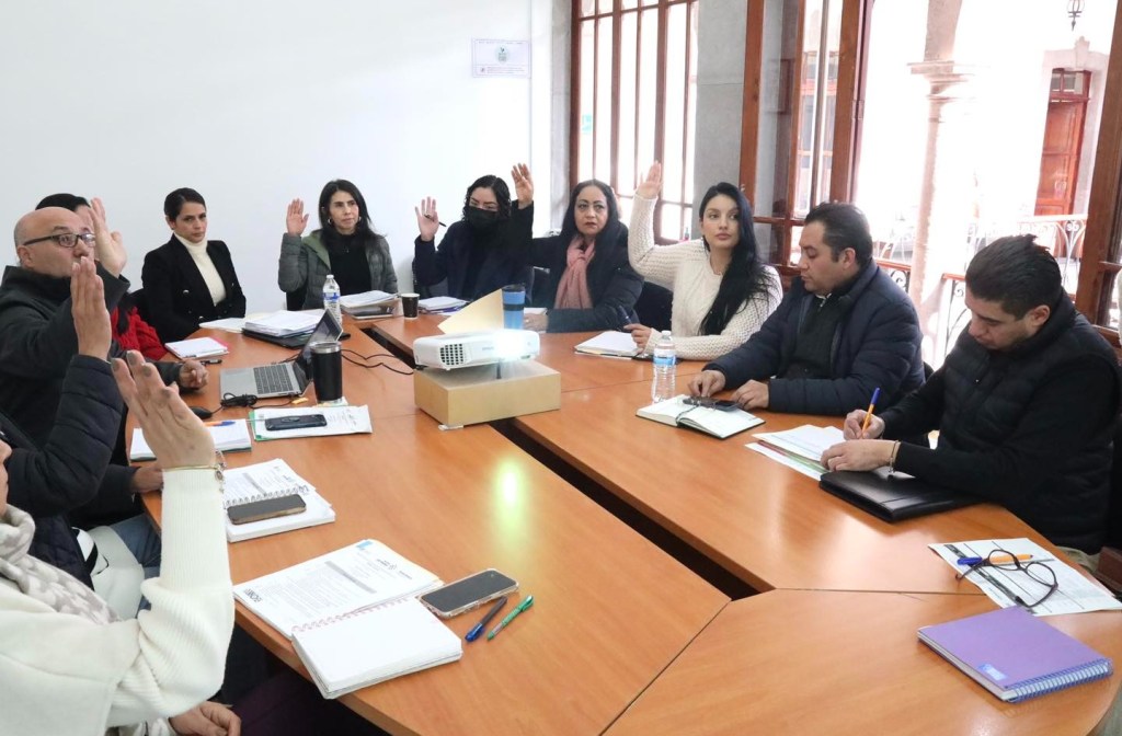 GOBIERNO AVANZA EN ORDEN Y DESEMPEÑO INSTITUCIONAL