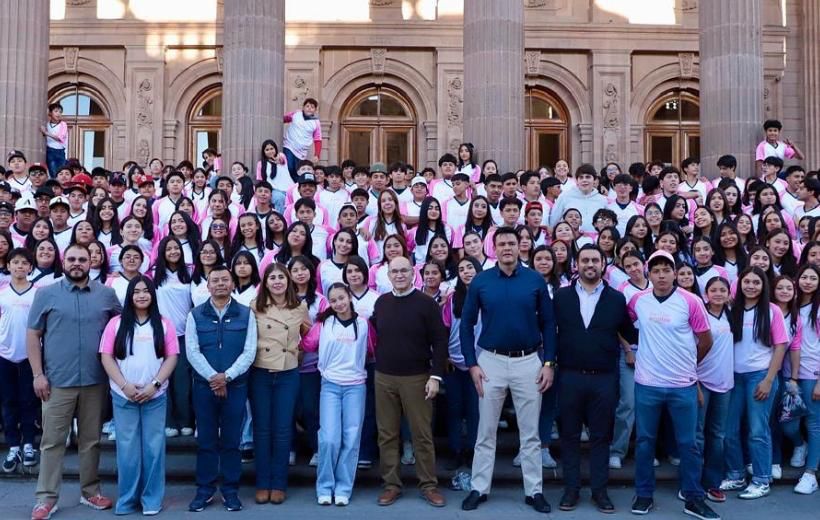 Alcalde Enrique Galindo abandera a más de 750 atletas capitalinos rumbo a la Olimpiada Nacional CONADE&nbsp;2026