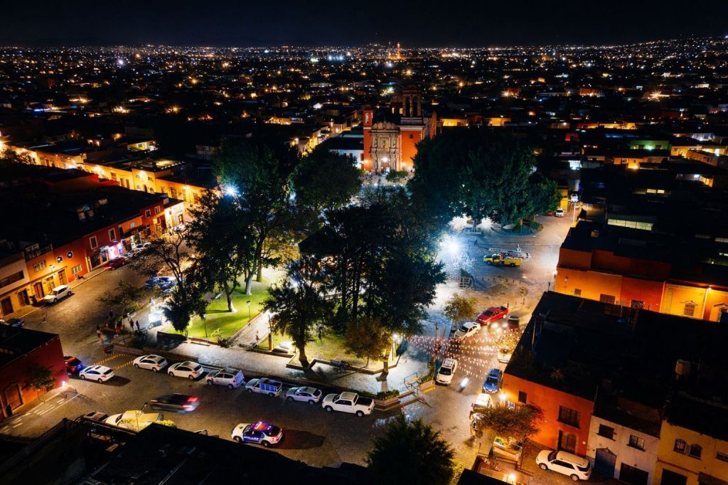 Gobierno de la Capital reconoce gestión de Comité de Bienestar del barrio de San Sebastián para Alumbrado&nbsp;Táctico