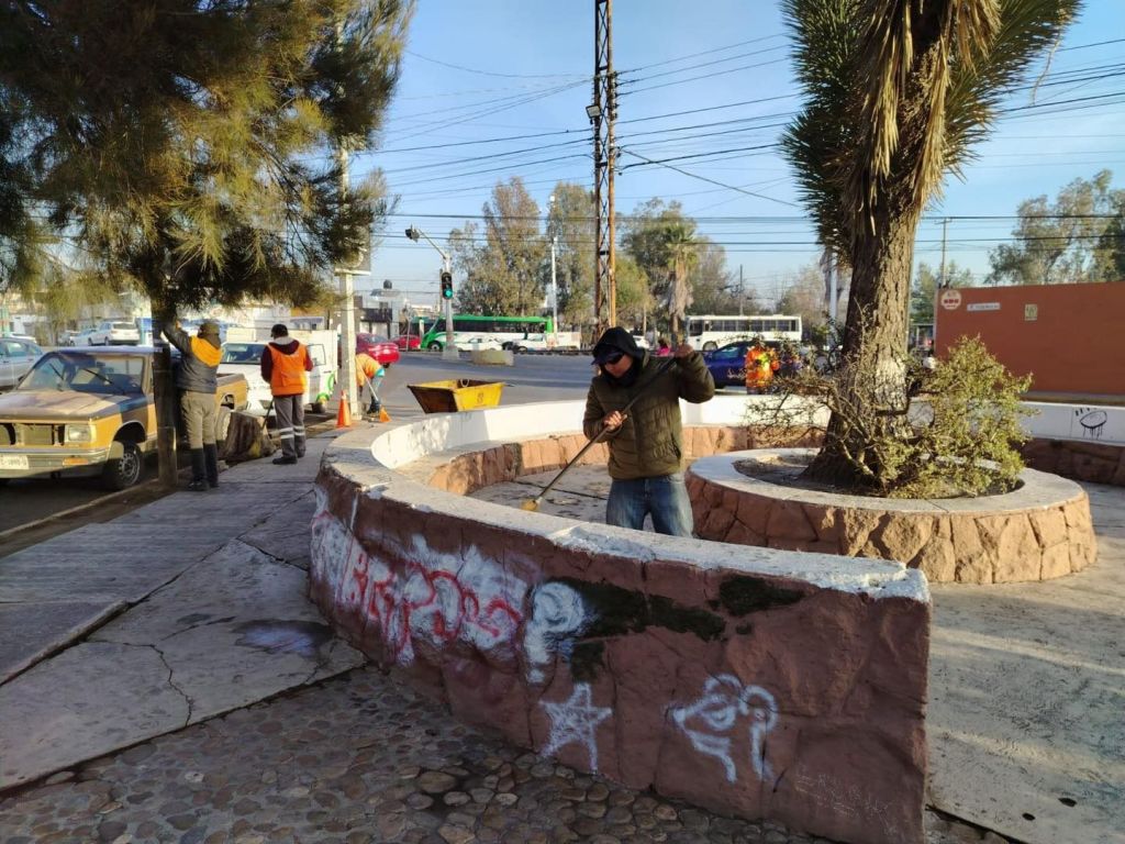 Gobierno de la Capital refuerza el programa Capital al 100 con labores de limpieza en espacios&nbsp;públicos