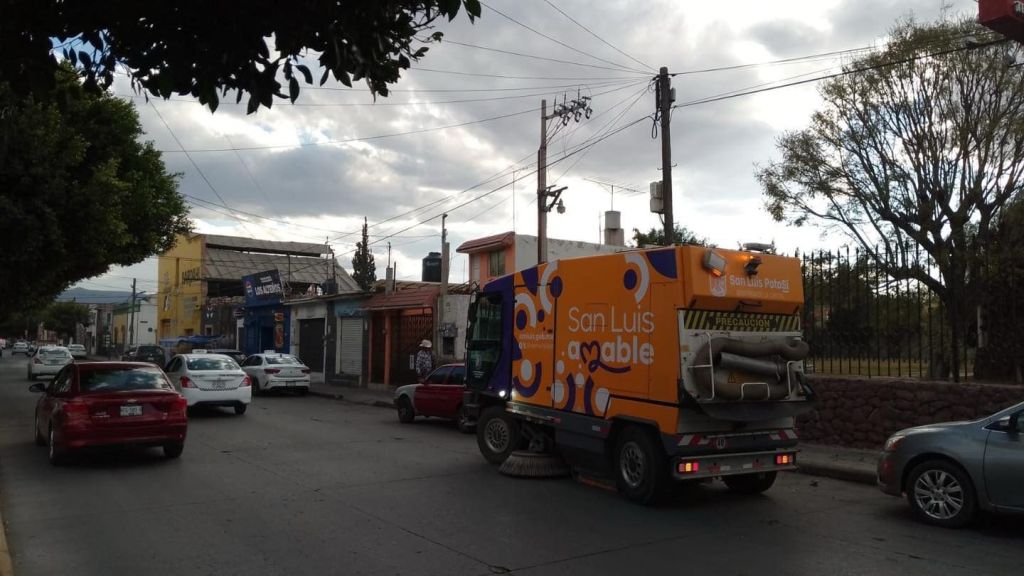 En San Luis Capital, limpieza mecanizada contribuye al cuidado del medio&nbsp;ambiente