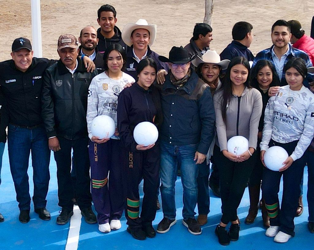 Entrega Enrique Galindo cancha deportiva en Bocas y refuerza acciones de bienestar&nbsp;social