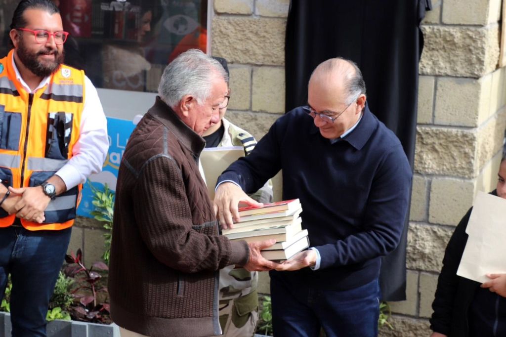 Promueve ciudadanía donación de libros para acrecentar acervo de la Biblioteca de la&nbsp;Basura