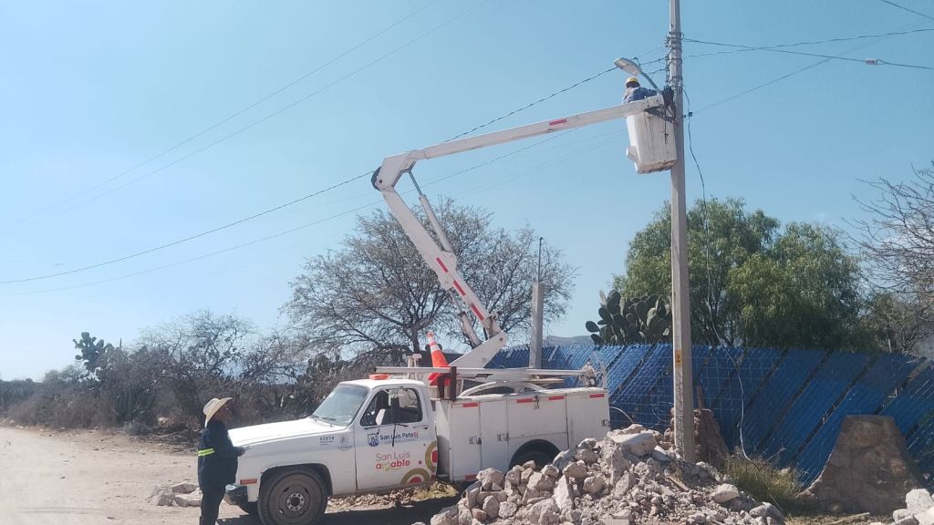 Con más luminarias, Gobierno Municipal de SLP responde a solicitudes de la&nbsp;ciudadanía