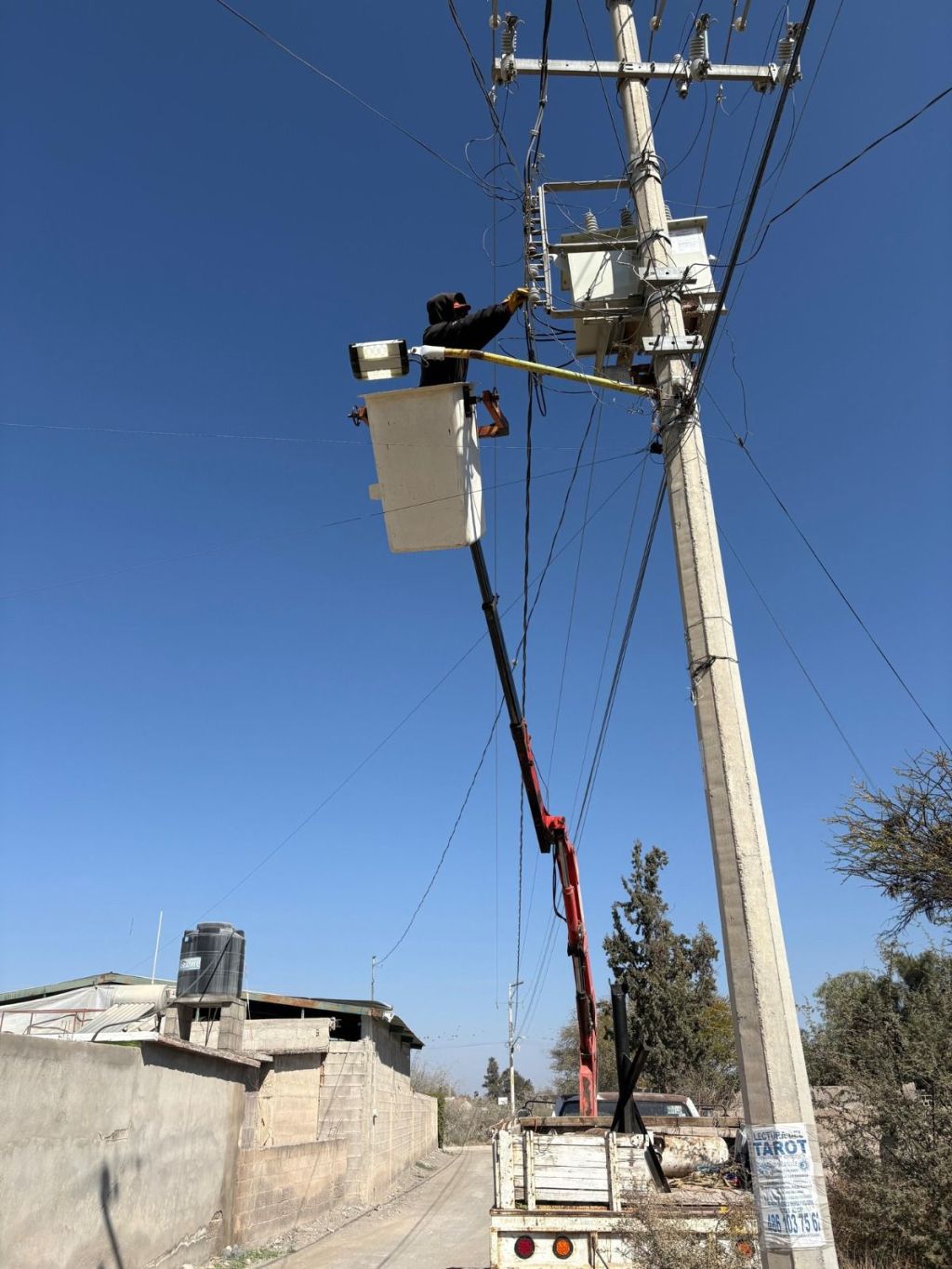 Con distintas intervenciones, Ayuntamiento de SLP moderniza alumbrado en comunidades de&nbsp;Bocas