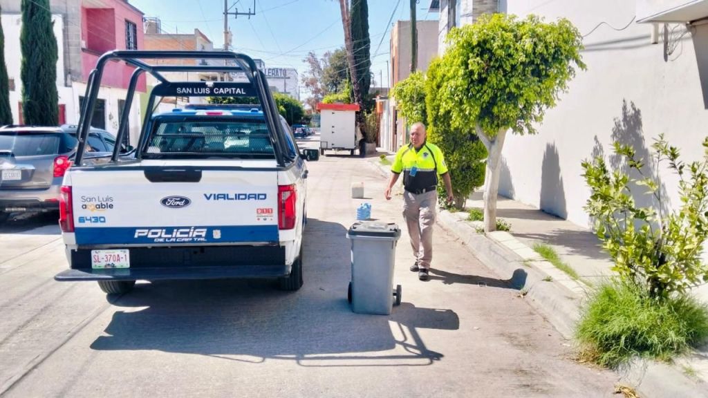 Policía de la Capital impulsa ordenamiento vial en zonas de la ciudad para favorecer a peatones y&nbsp;automovilistas