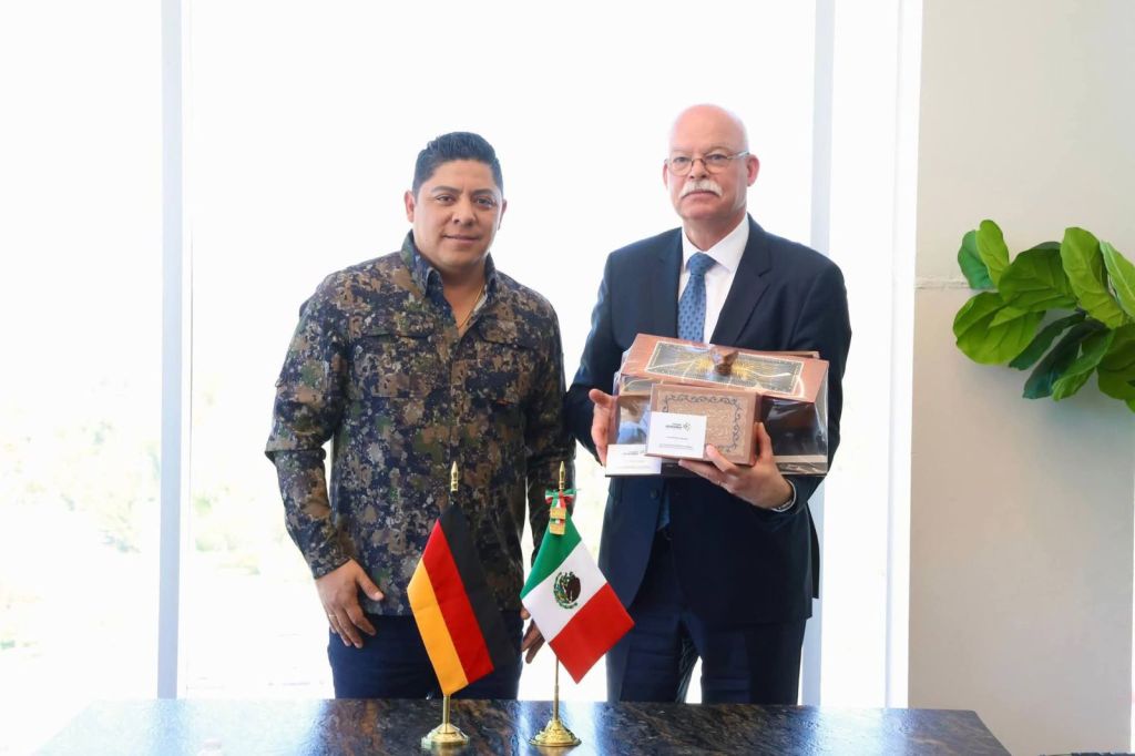 RICARDO GALLARDO PROYECTA A SAN LUIS COMO POTENCIA&nbsp;INTERNACIONAL