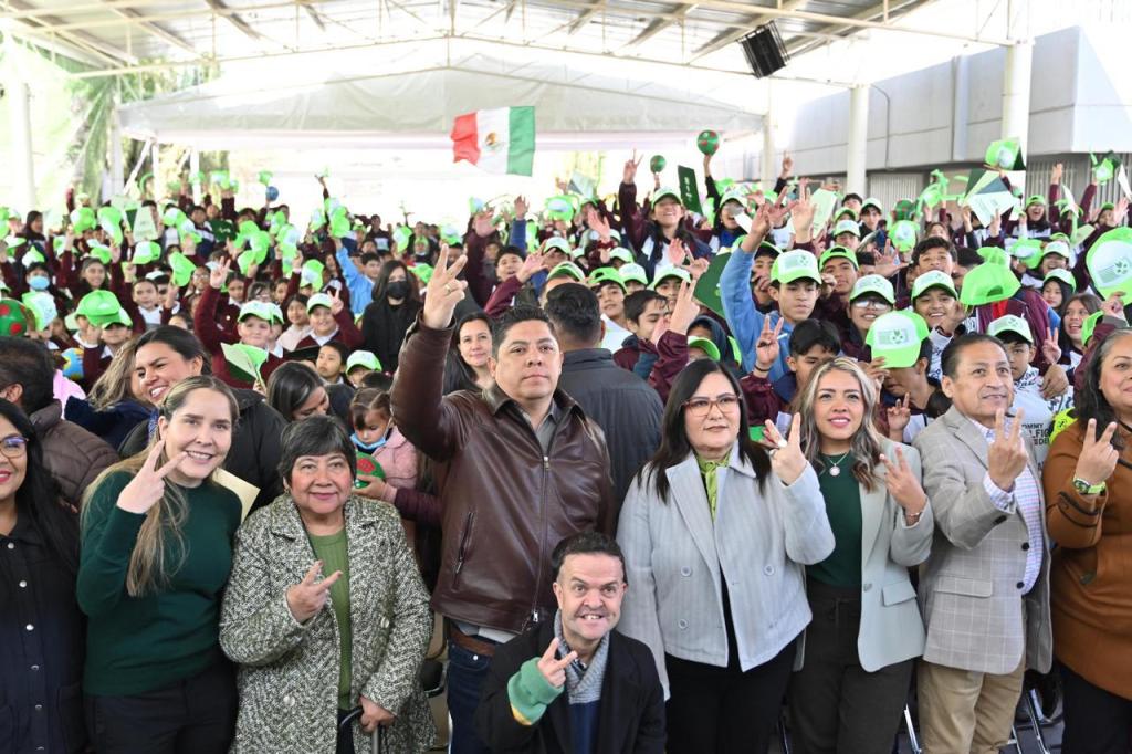 RICARDO GALLARDO LLEVA PROGRAMA “APOYO SEGURO AL ESTUDIANTE” A VILLA DE&nbsp;POZOS