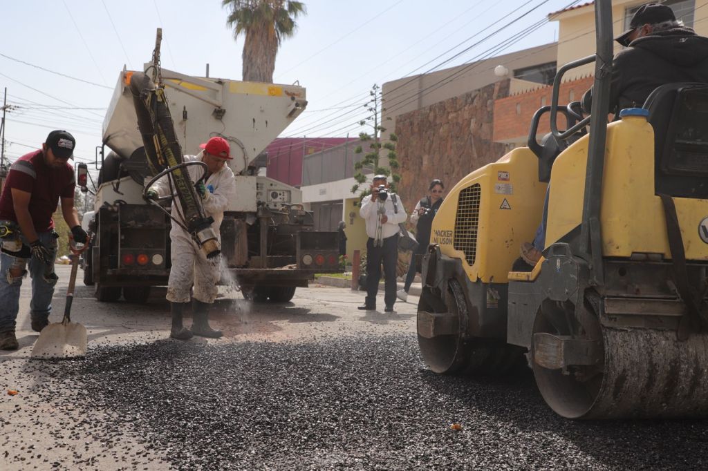 Gobierno de la Capital continúa mejorando vialidades a través del programa Bacheo en tu&nbsp;Colonia