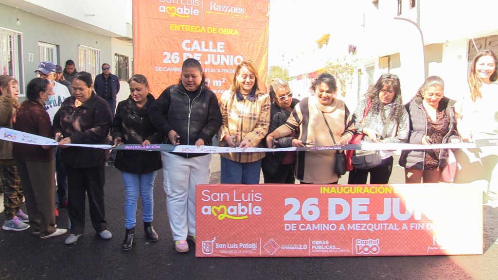 AYUNTAMIENTO DE SLP ENTREGA DE OBRA EN CALLE 26 DE JUNIO, CAMINO A&nbsp;MEZQUITAL