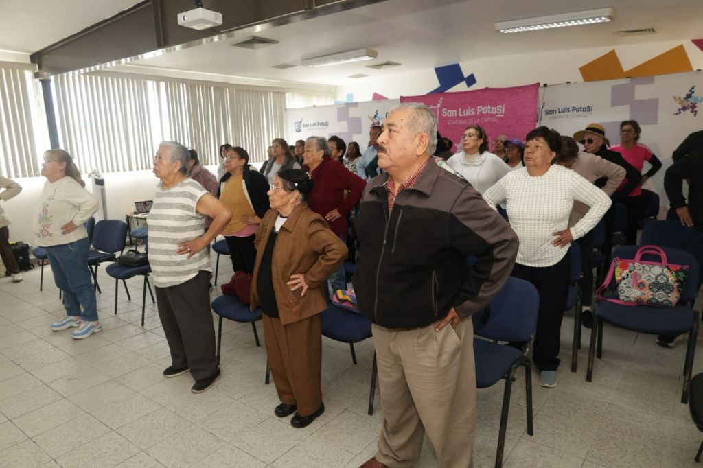 DIF Municipal impulsa la salud integral de personas adultas mayores con taller en coordinación con la&nbsp;UASLP