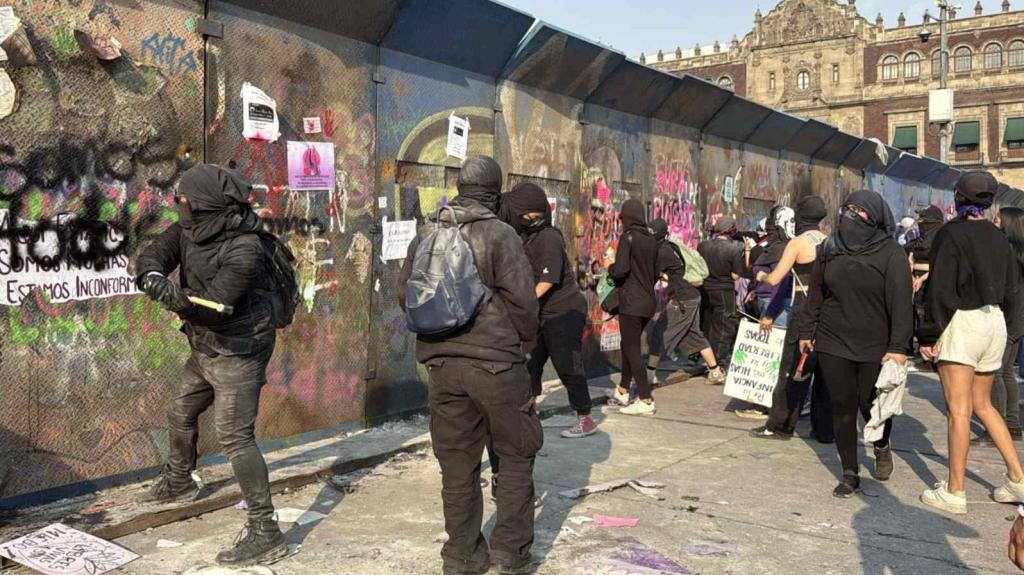 Sheinbaum rechaza actos de violencia en el 8M: «No representan el sentido de la&nbsp;marcha»