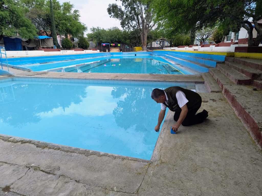 GOBIERNO ESTATAL REFUERZA SUPERVISIÓN SANITARIA EN CENTROS ACUÁTICOS